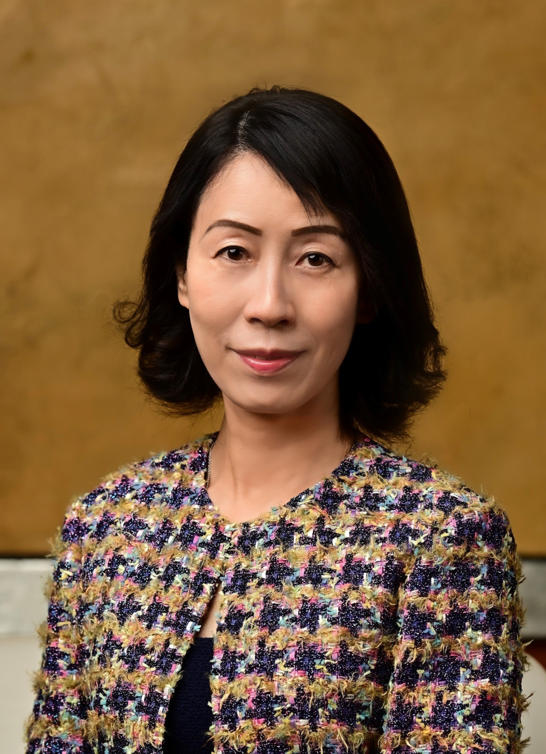 杨莉珊女士,MH