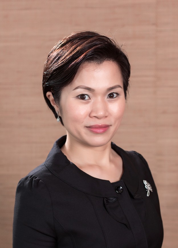董美怡女士